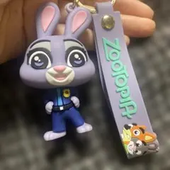 ズートピア ジュディ・ホップス キーホルダー　うさぎ　ストラップ　チャーム