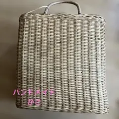 天然素材の長方形かごバッグ