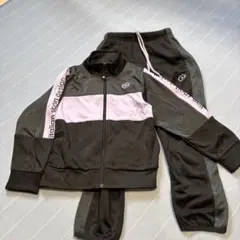 Item thumbnail for item d7ac23c9-4115-4166-9a16-8bd434cc7b85