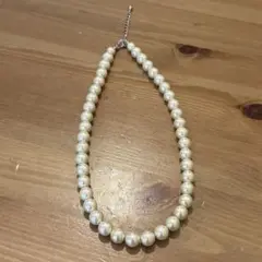 パール風ネックレス