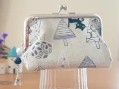 がま口ミニポーチ 天然石ビーズ チャーム付き ハンドメイド