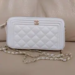 ノベルティ　シャネル　ココマーク　キルティング ショルダーバッグ　ホワイト