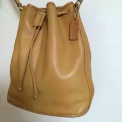 COACH 巾着型レザーバッグ