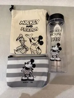 Disney ミッキーマウス ボトル ポーチ 巾着 3点セット