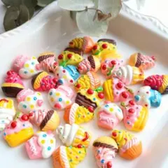 【Ｇ3】デコパーツまとめ売り　デコパ　カップケーキ　ケーキ　スウィーツ　ピンク