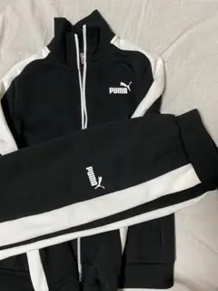 【新品未使用値下げ】PUMA ジャージ 上下セットブラックホワイトのサムネイル