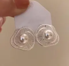 新品お洒落個性パール可愛ピアス