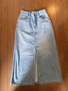GU デニムロングスカート フロントスリット入り ライトブルーSサイズ