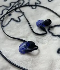 SHURE E215 有線イヤホン 交換イヤーピース付 - メルカリ