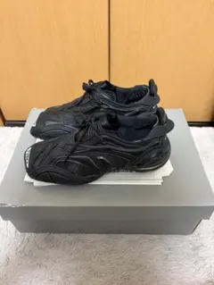 BALENCIAGA TYREX 40のサムネイル