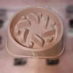 ペット用品　犬　早食い防止　お皿　フードボウル　餌入れ　わんちゃん　いぬ