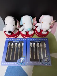 スヌーピーのぬいぐるみとスプーン