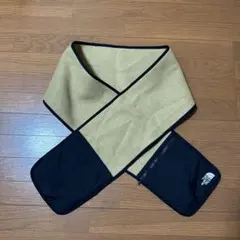 The North Face マフラー 収納ポケット付きのサムネイル