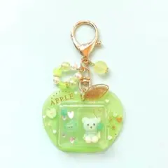 青りんごチャーム　パッケージ　キーホルダー　推し活　黄緑　くま　グリーンアップル