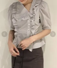 SNIDEL Sustainableフリルカラーブラウス