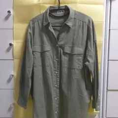 【moz・モズ】オリーブグリーン 長袖シャツ　ブラウス　チュニック