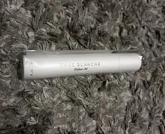 新品未使用未開封Her lip to ROSE BLANCHE パフュームオイルのサムネイル