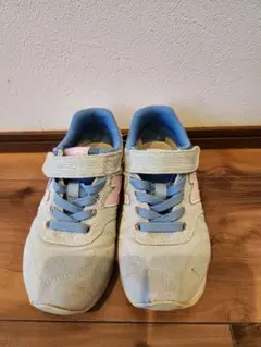 キッズ　スニーカー　ニューバランス　コンバース　アンダーアーマー　3足セット