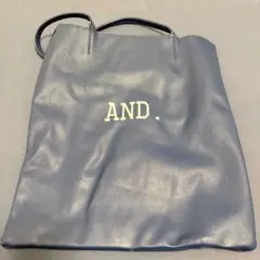 AND. ロゴ入り フェイクレザー トートバッグ ブルー