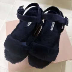 miumiu ファーサンダル