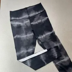 NIKE グレータイダイ レギンス