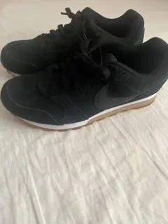 Nike ブラック スエード スニーカーのサムネイル