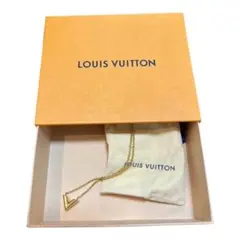 V字型金属製ネックレス