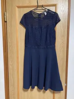 美品♪ネイビーレースフレアドレス 半袖