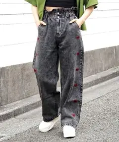 ハート刺繍 　ハイウエストパンツ　ブラックのサムネイル