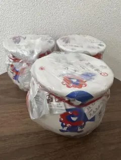 ミャクミャク ひっぱりだこ飯壺 お手玉風ぬいぐるみセット - メルカリ