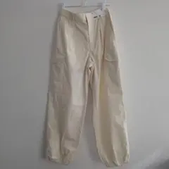 新品　ユニクロ　イージーカーゴパンツ　Sサイズ