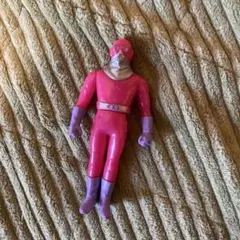 ユタカ 兵士ワンパー ピンク　カーレンジャー フィギュア