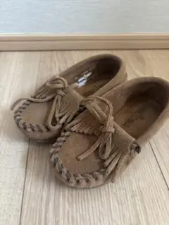 シューズ モカシン デッキシューズ ミネトンカ キッズ