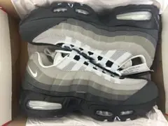 NIKE スニーカー