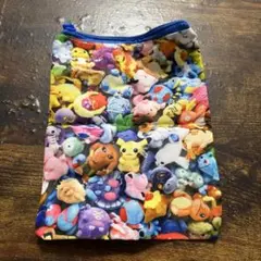 ポケセン限定　ガチャ　ポーチ　ポケモンfit柄　レア　当たり