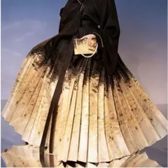 金箔銀河　織錦馬面裙　白黒金色ロングスカート　明製漢服　成人式結婚式　着物和装のサムネイル