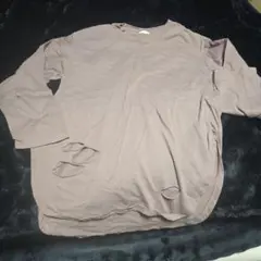 GU ブラウン 長袖TシャツUネックカットソー S ダメージ加工