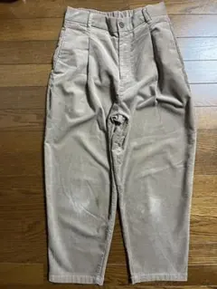 無印良品　ベージュ コーデュロイ ハイウエスト チノパン