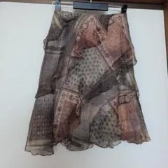 スカートのサムネイル