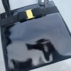 Ferragamo ヴァラ レザー トートバッグ ショルダーバッグ 肩掛け