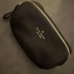 kate spade new york『ナイロン コスメポーチ ブラック』