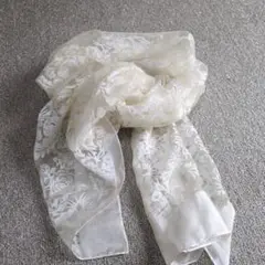 アイボリー花柄ストール