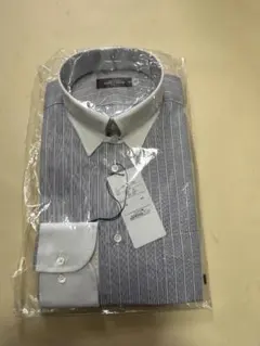 クレリックシャツ