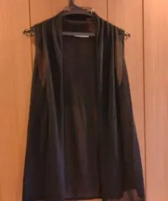 黒　ベスト　ジレ