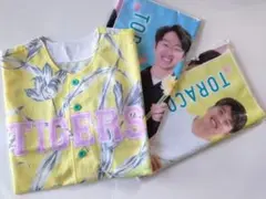 阪神タイガース　TORACOユニフォーム＆タオル　3点セット