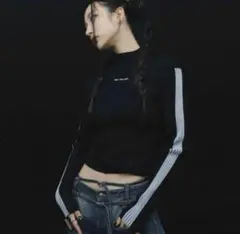melt the lady line logo knitのサムネイル