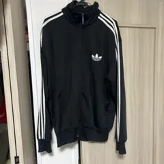 adidas トラックジャケット