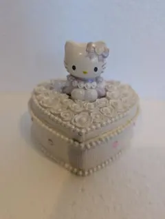 Sanrio Hello Kitty 陶器製貯金箱 鍵チャーム付き♡ハローキティ