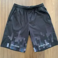 美品　adidas グラデーション 半ズボン J160