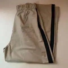 Te chichi ベージュ サイドストライプ カジュアルパンツ